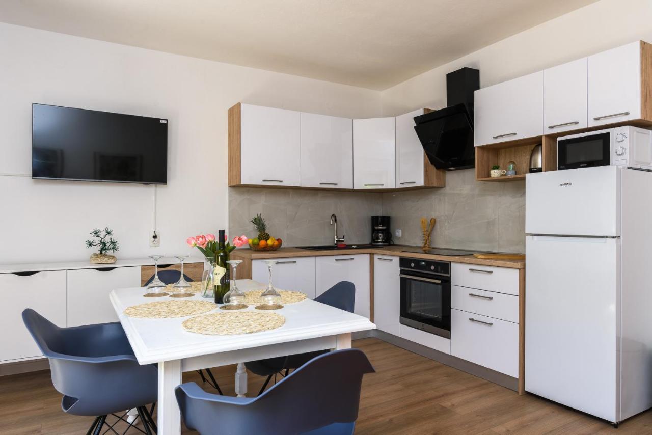Apartments Mare Τρογκίρ Εξωτερικό φωτογραφία