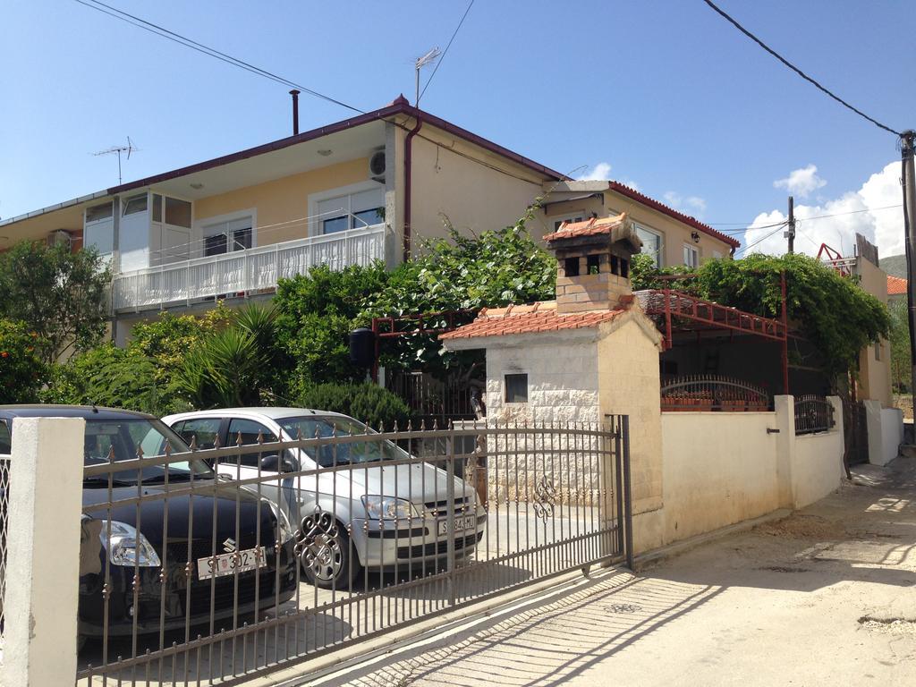 Apartments Mare Τρογκίρ Εξωτερικό φωτογραφία