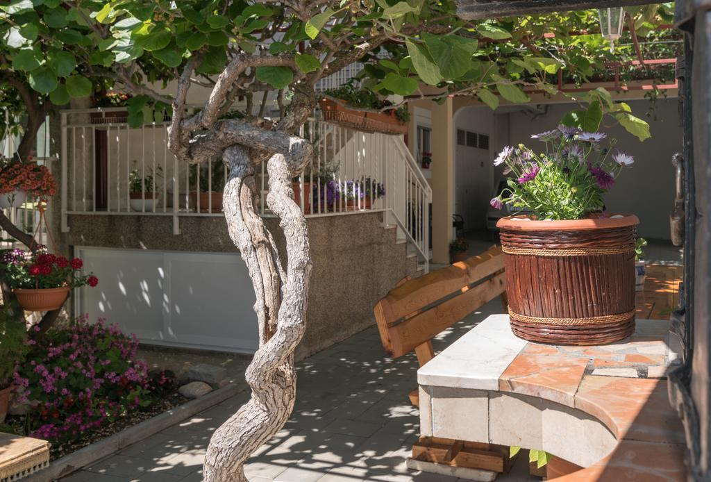 Apartments Mare Τρογκίρ Εξωτερικό φωτογραφία